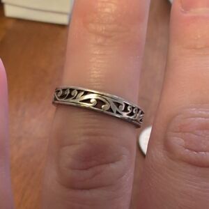 Elegant Silver Filigree Adjustable Ring